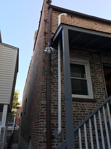 1952 W 22nd Pl