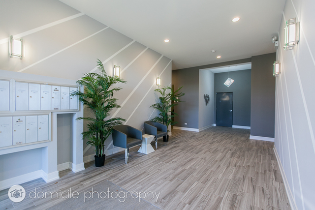 1317 N Larrabee St #303