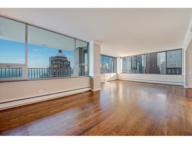 1000 N Lake Shore Plz #28B