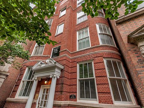 1150 N Lake Shore Dr #7H