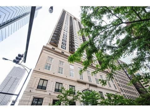 10 E Delaware Pl #9C