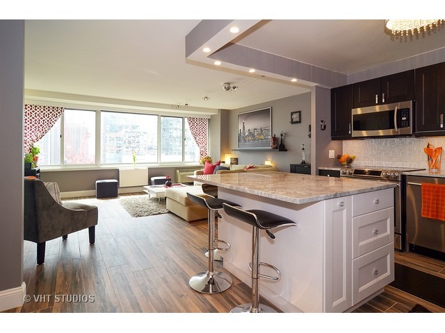 For Sale: 211 E Ohio St #APT 2513 Chicago, IL 60611