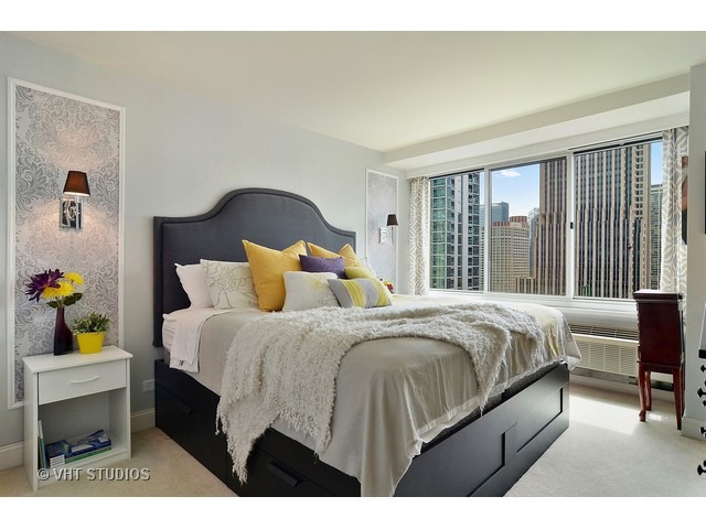 For Sale: 211 E Ohio St #APT 2513 Chicago, IL 60611