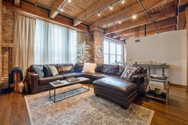 540 N Lake Shore Dr #625
