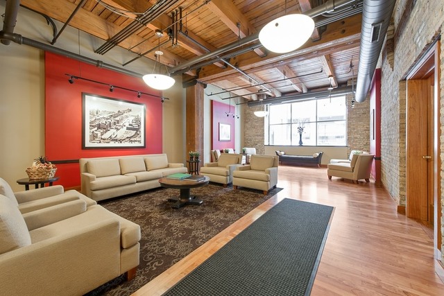 540 N Lake Shore Dr #625