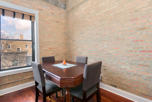 3737 N Leavitt St #2N