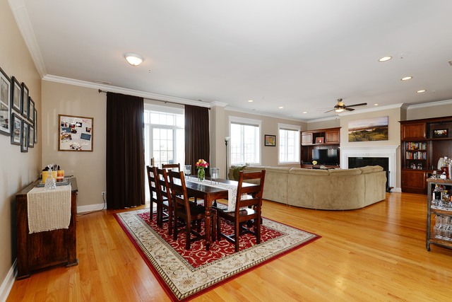 3841 N Southport Ave #4