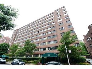 3930 N Pine Grove Ave #3105