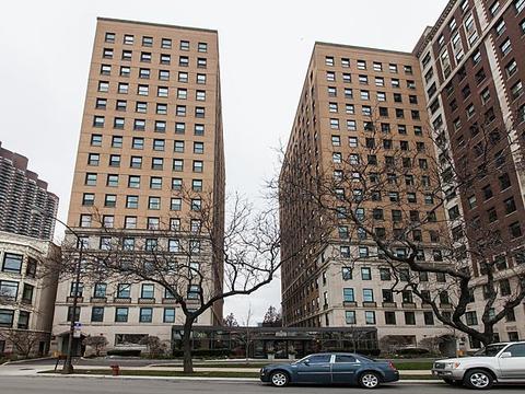 3750 N Lake Shore Dr #13C