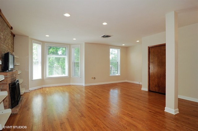 For Sale: 836 W Wrightwood Ave #APT 2 Chicago, IL 60614