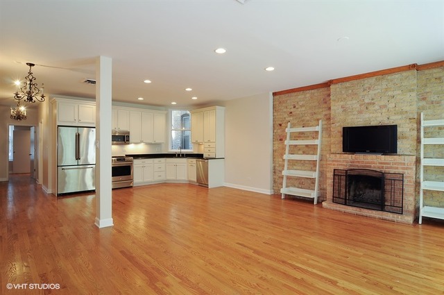 For Sale: 836 W Wrightwood Ave #APT 2 Chicago, IL 60614