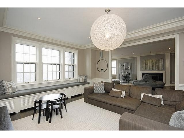 For Sale: 399 W Fullerton Pkwy #APT 8W Chicago, IL 60614