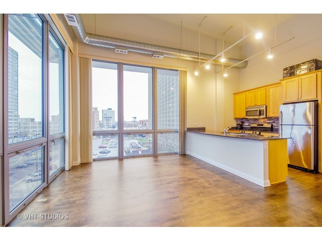 2025 S Indiana Ave #501