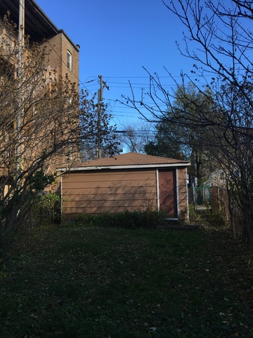 8005 S Muskegon Ave