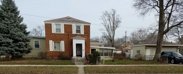 2435 E 99th St