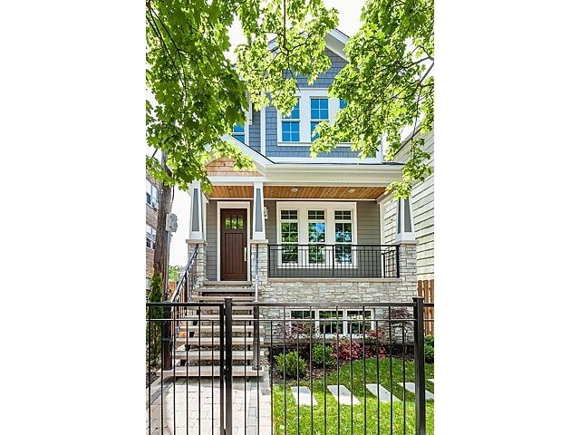 2045 W Belle Plaine Ave