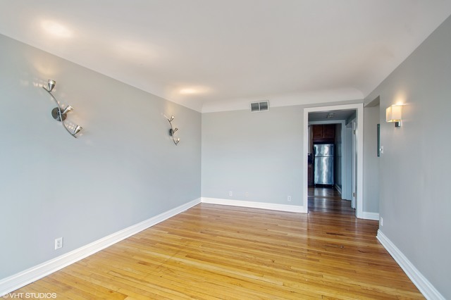 2137 N Kedzie Blvd #G