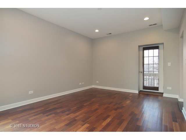 1949 N Monticello Ave #2