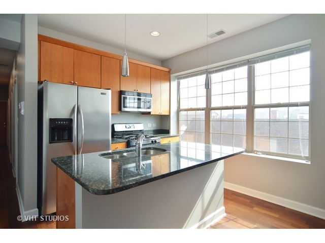 1949 N Monticello Ave #2