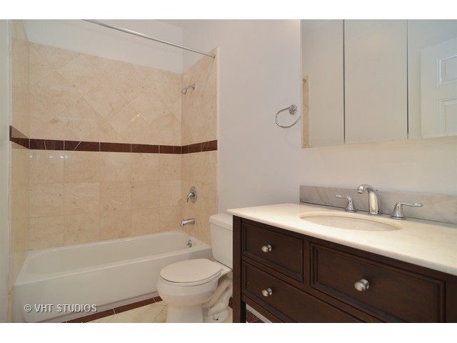 1949 N Monticello Ave #2