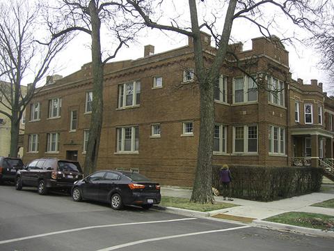 2855 N Christiana Ave #3