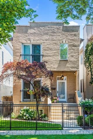 2044 W Roscoe St #2S