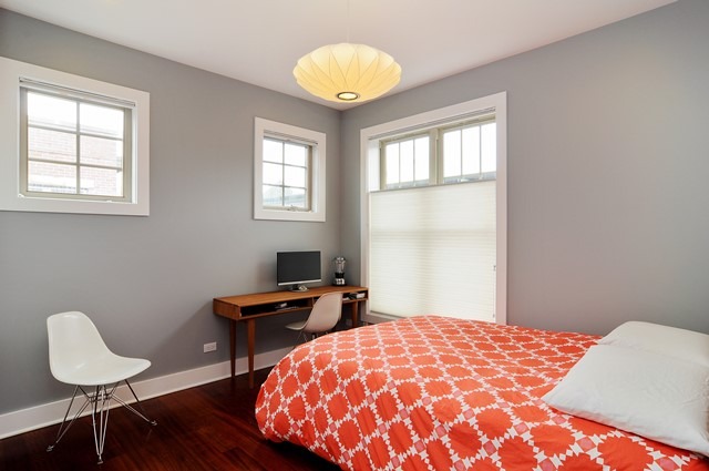 For Sale: 3021 W Cornelia Ave Chicago, IL 60618