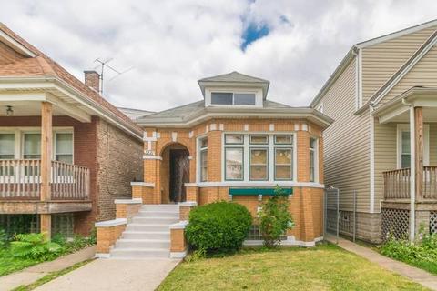 7331 S Oakley Ave