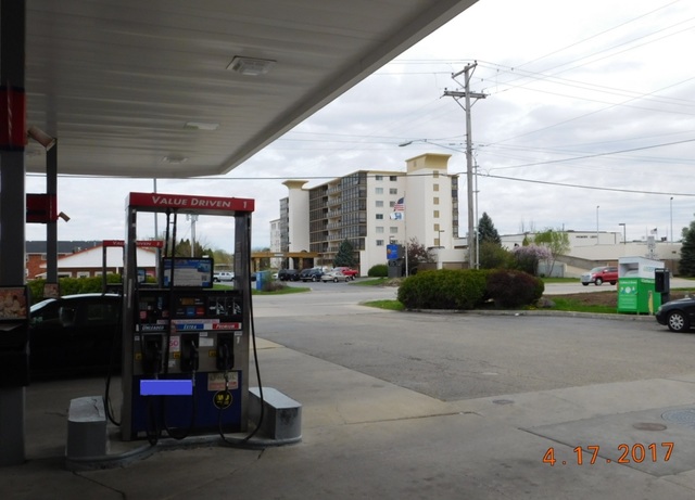 400 E Randolph St #3915