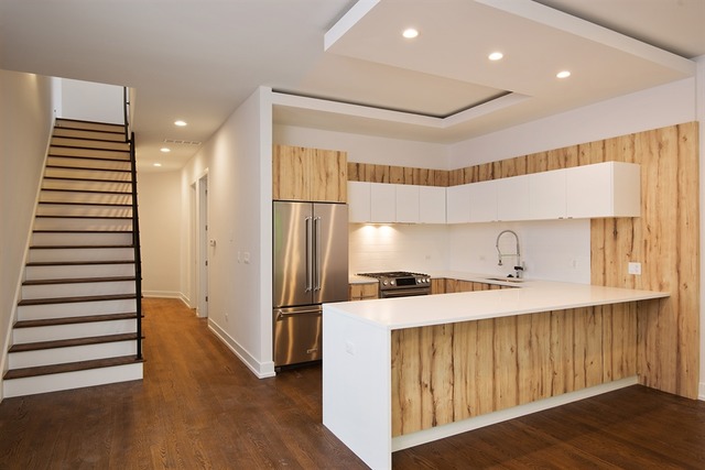 For Sale: 2734 W Cortez St #2 Chicago, IL 60622