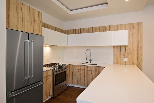 For Sale: 2734 W Cortez St #2 Chicago, IL 60622
