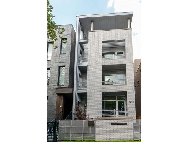 1942 W Crystal St