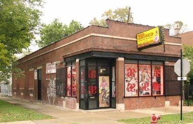 3556 W Belle Plaine Ave #2