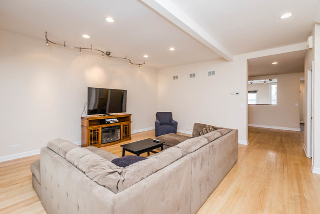 3333 W Pensacola Ave