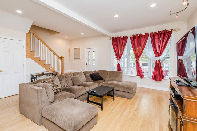 3333 W Pensacola Ave