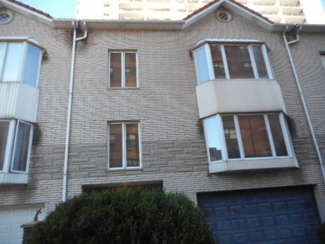 5510 N Sheridan Rd #11B
