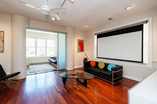 For Sale: 1317 W Greenleaf Ave #1 Chicago, IL 60626