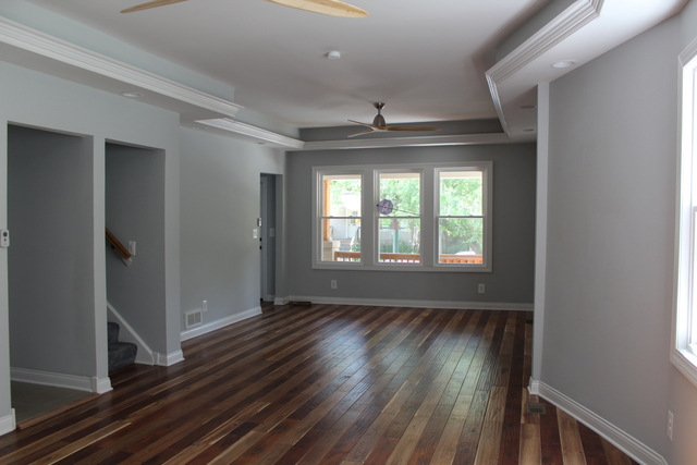 321 W 104th Pl