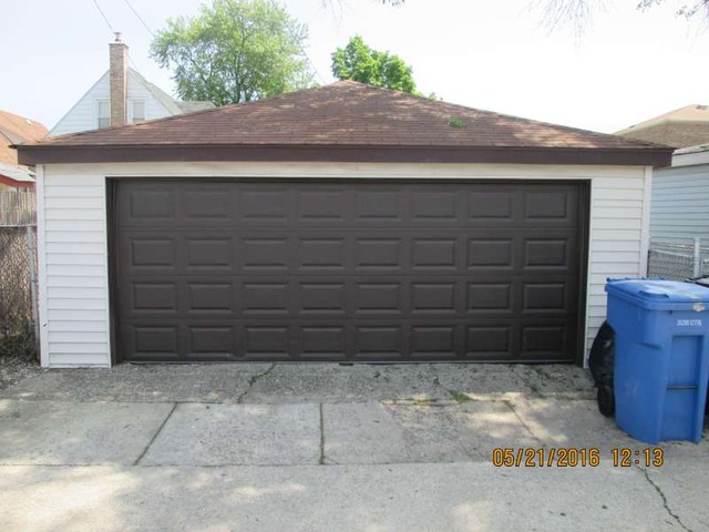 For Sale: 10040 S Rhodes Ave Chicago, IL 60628
