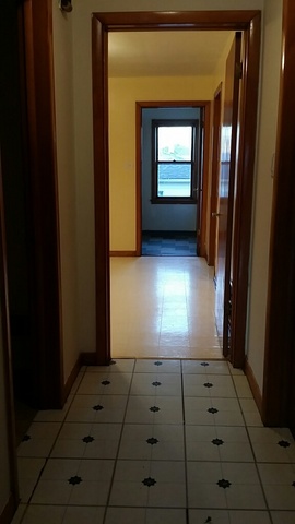 3840 W 70th Pl