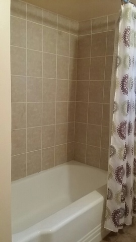 3840 W 70th Pl