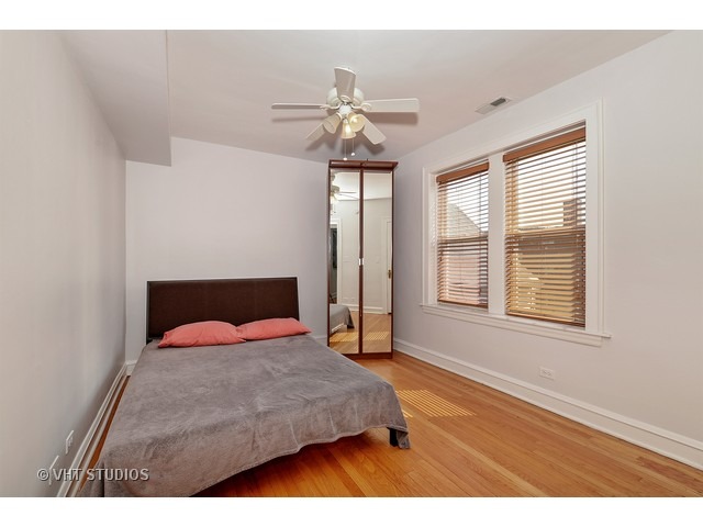 For Sale: 4704 N Kasson Ave #APT 3 Chicago, IL 60630