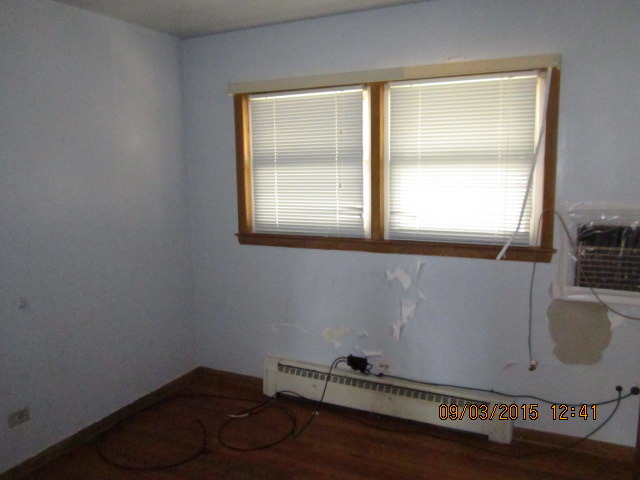 For Sale: 5401 N Linder Ave Chicago, IL 60630