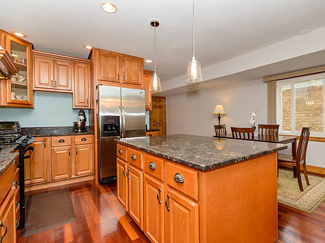 For Sale: 6515 N Neva Ave Chicago, IL 60631