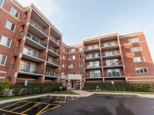 6461 W Warner Ave #205