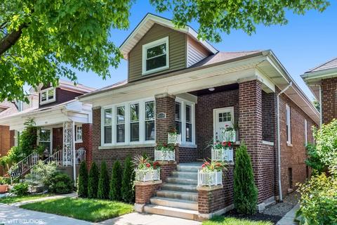 6135 W Waveland Ave