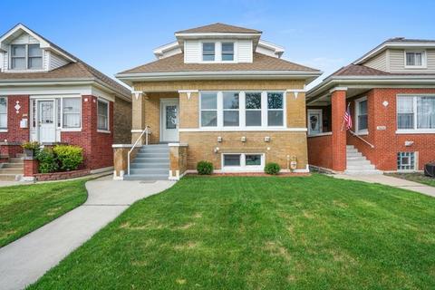 6135 W Waveland Ave