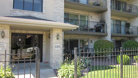 6642 W 64th Pl #1E