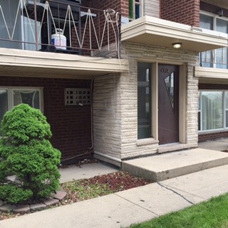 For Sale: 6912 W 65th St #APT 4 Chicago, IL 60638