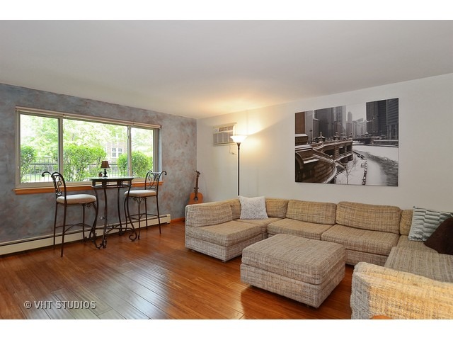 For Sale: 4881 N Hermitage Ave #APT G1 Chicago, IL 60640